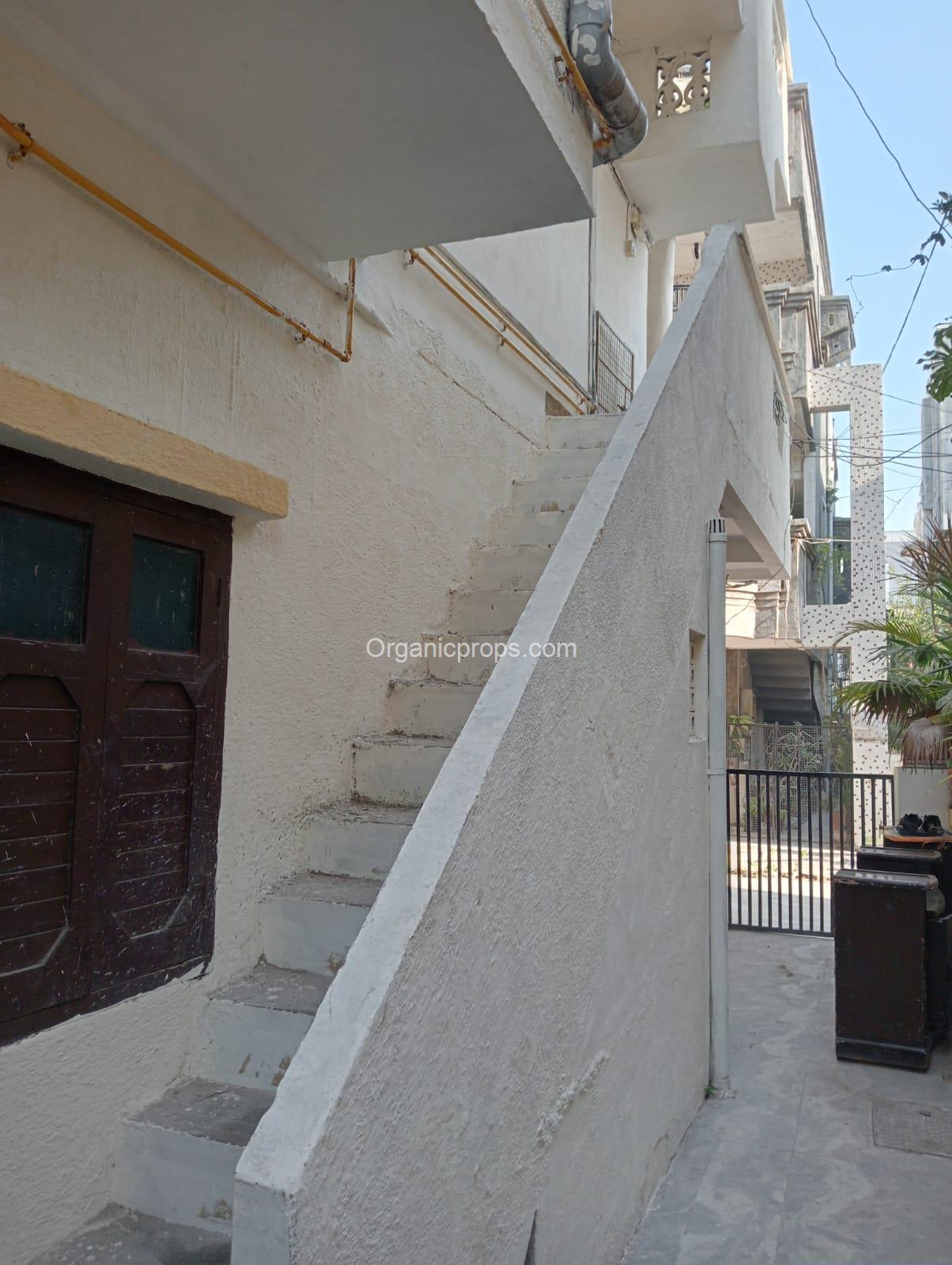 4 BHK DUPLEX ON SALE